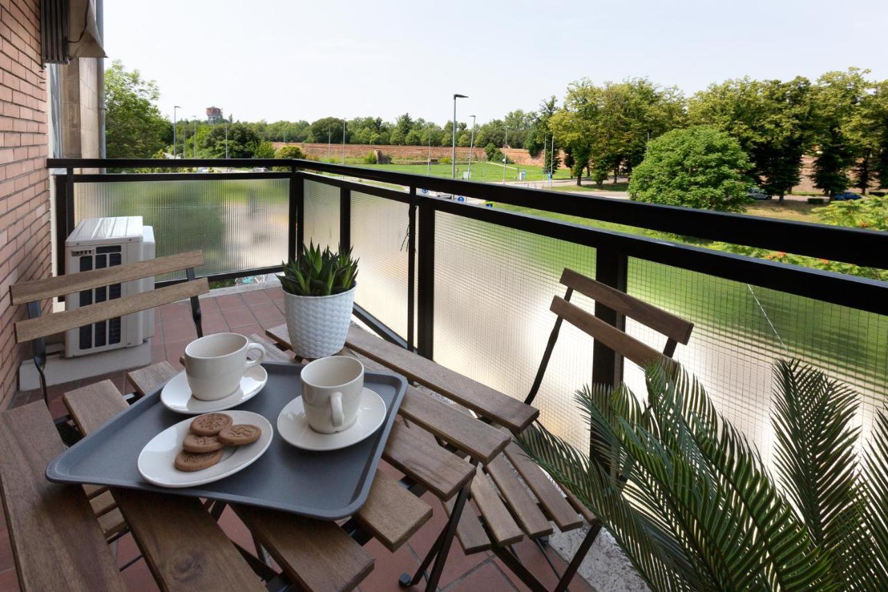Prospettiva Corso Giovecca Apartment แฟร์รารา ภายนอก รูปภาพ
