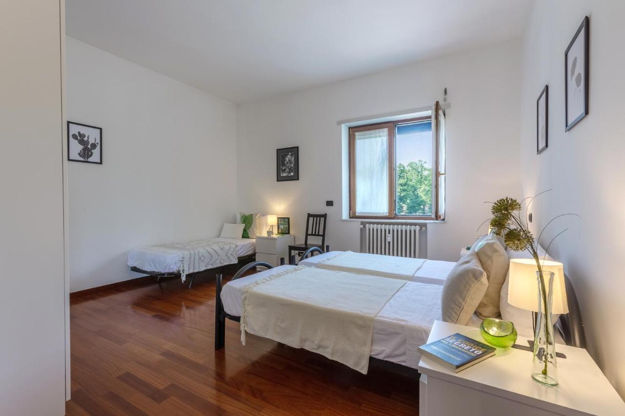 Prospettiva Corso Giovecca Apartment แฟร์รารา ภายนอก รูปภาพ