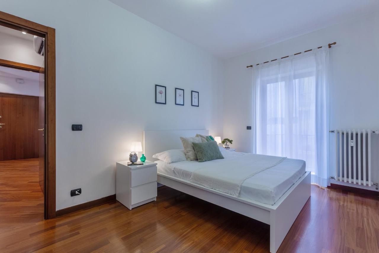 Prospettiva Corso Giovecca Apartment แฟร์รารา ภายนอก รูปภาพ